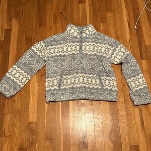 Cute crew neck half zip up top!